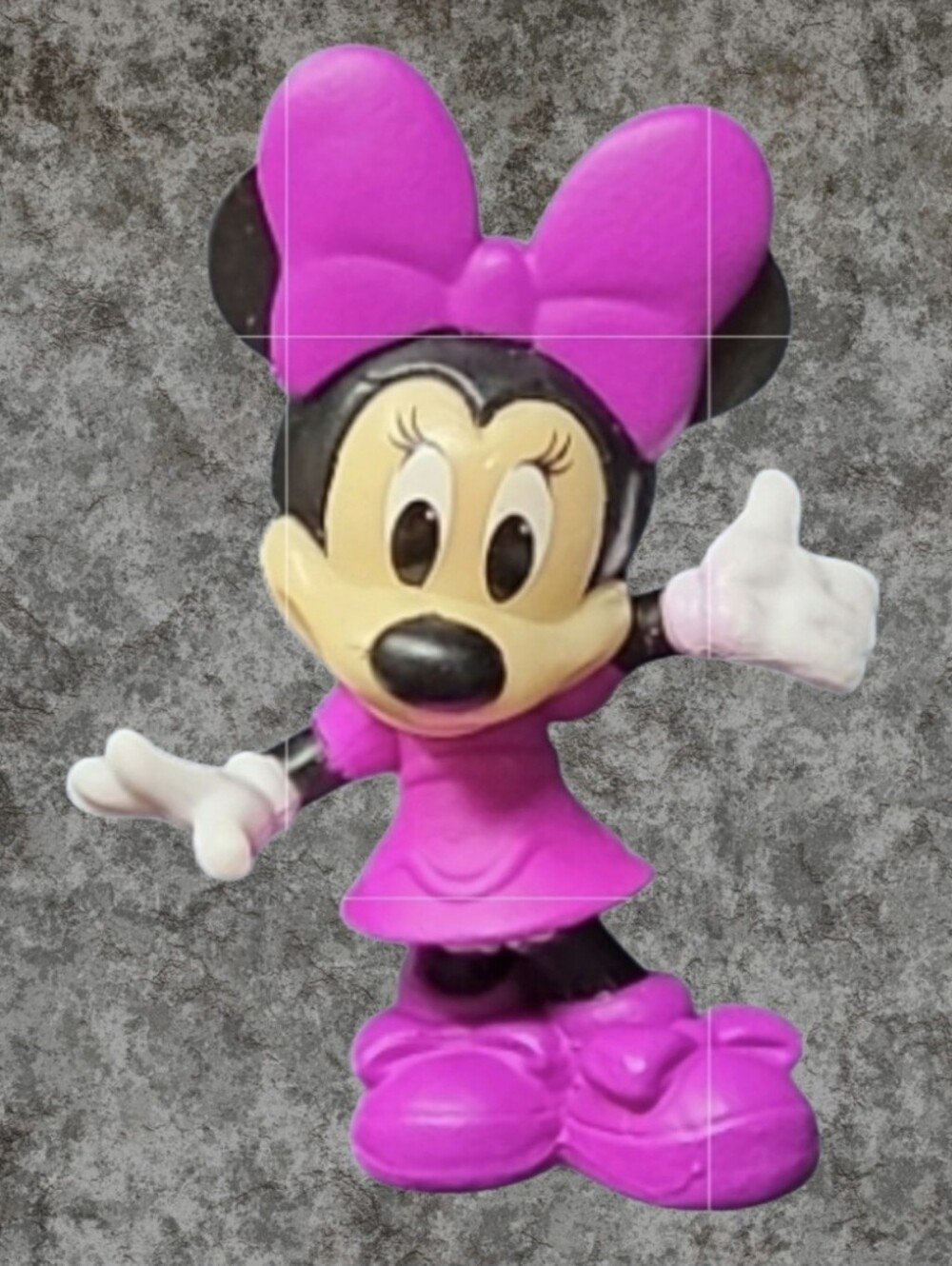 Disney "Minnie Mouse" Pink Dress and Bow Collectible Toy Figure